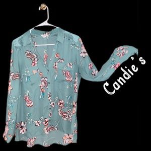 🍂 Candie's® Printed Lace Blouse
